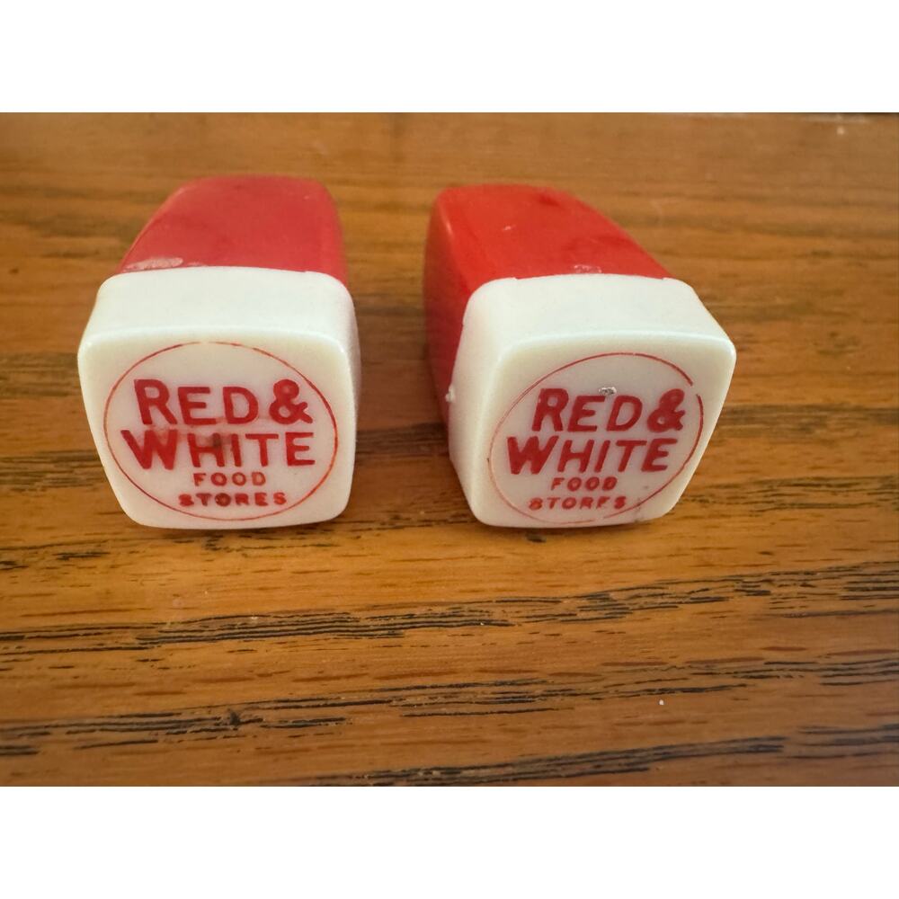 Vintage Red & White Food Stores Salt Pepper Shakers Plastic Advertising Set - Picture 2 of 10